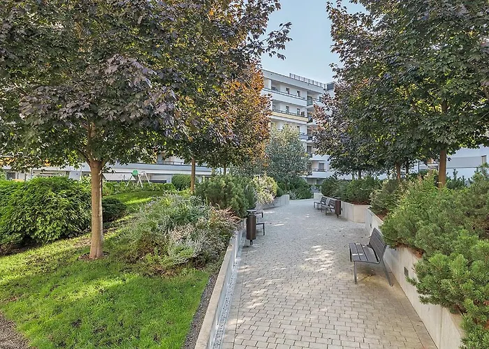 Kaliny Jedrusik 6 By Nyx