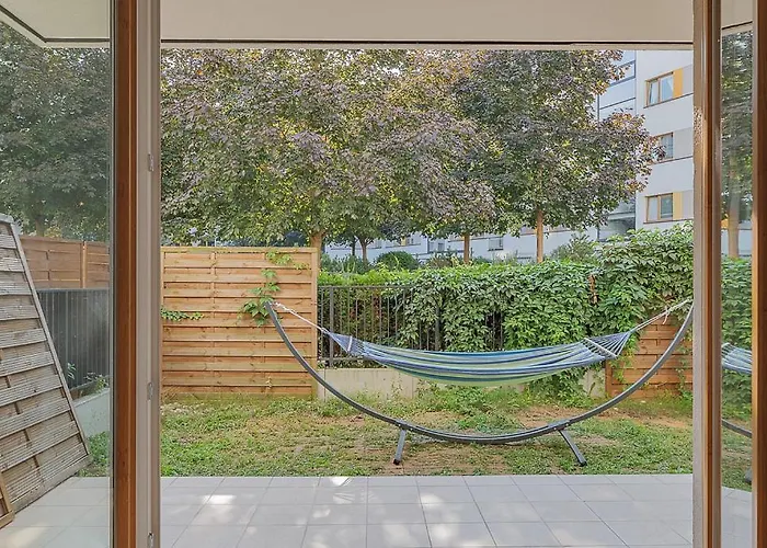 Kaliny Jedrusik 6 By Nyx Apartman