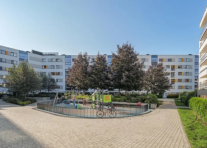 Kaliny Jedrusik 6 By Nyx Varsó